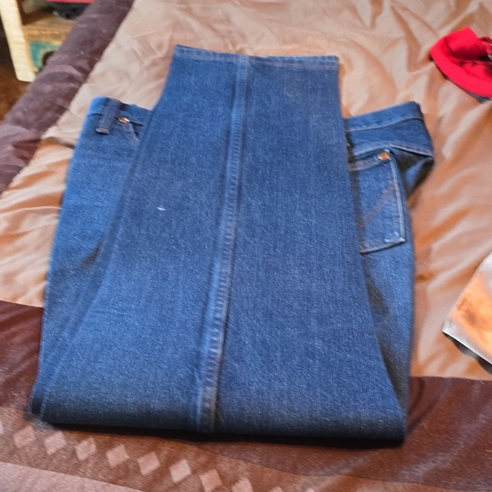 WRANGLER - Picture 2 of 5